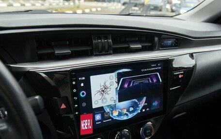 Toyota Corolla, 2014 год, 1 385 000 рублей, 5 фотография