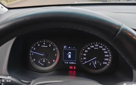 Hyundai Tucson III, 2018 год, 2 000 000 рублей, 9 фотография