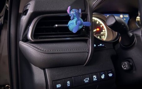 Toyota Camry, 2021 год, 2 950 000 рублей, 7 фотография