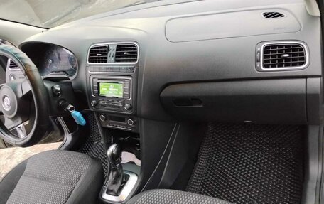 Volkswagen Polo VI (EU Market), 2013 год, 680 000 рублей, 15 фотография