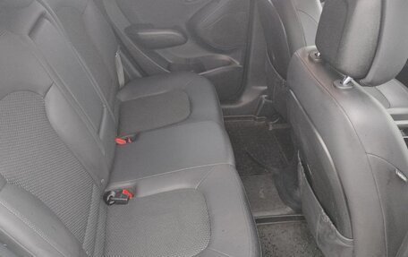 Hyundai ix35 I рестайлинг, 2012 год, 1 050 000 рублей, 18 фотография