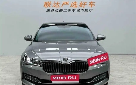 Skoda Superb III рестайлинг, 2025 год, 2 400 155 рублей, 2 фотография