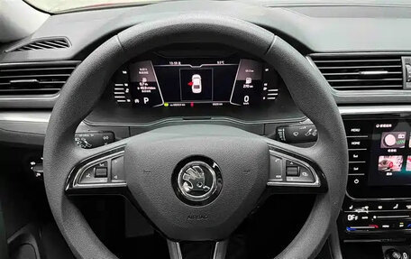 Skoda Superb III рестайлинг, 2025 год, 2 400 155 рублей, 15 фотография