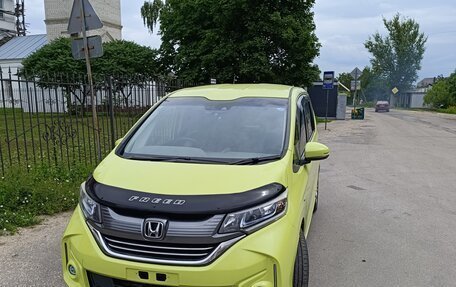 Honda Freed II, 2018 год, 1 589 000 рублей, 2 фотография