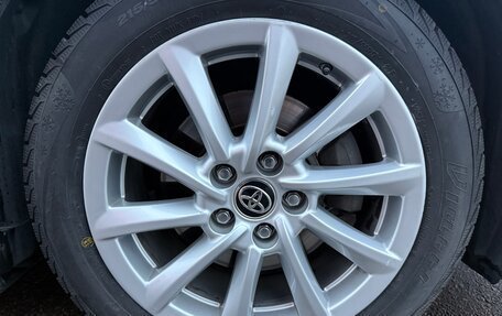 Toyota Camry, 2021 год, 2 900 000 рублей, 20 фотография