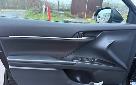 Toyota Camry, 2021 год, 2 900 000 рублей, 17 фотография