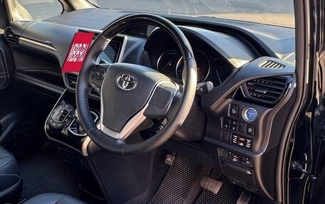 Toyota Esquire I, 2016 год, 2 550 000 рублей, 11 фотография