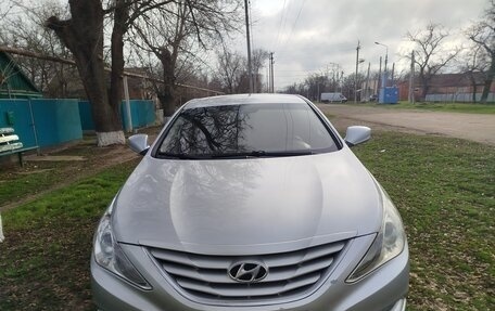 Hyundai Sonata VI, 2012 год, 920 000 рублей, 1 фотография