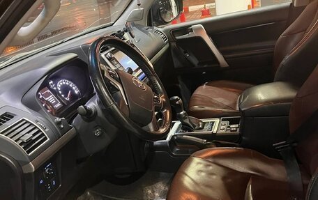 Toyota Land Cruiser Prado 150 рестайлинг 2, 2019 год, 4 500 000 рублей, 2 фотография