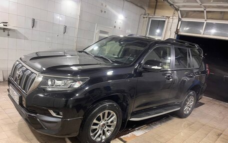 Toyota Land Cruiser Prado 150 рестайлинг 2, 2019 год, 4 500 000 рублей, 4 фотография