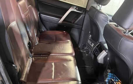 Toyota Land Cruiser Prado 150 рестайлинг 2, 2019 год, 4 500 000 рублей, 3 фотография