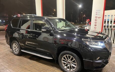 Toyota Land Cruiser Prado 150 рестайлинг 2, 2019 год, 4 500 000 рублей, 5 фотография