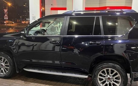 Toyota Land Cruiser Prado 150 рестайлинг 2, 2019 год, 4 500 000 рублей, 9 фотография