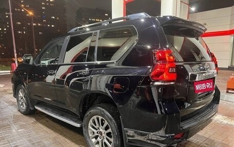 Toyota Land Cruiser Prado 150 рестайлинг 2, 2019 год, 4 500 000 рублей, 8 фотография