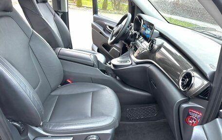 Mercedes-Benz V-Класс, 2021 год, 6 990 000 рублей, 17 фотография