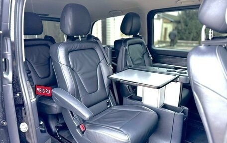 Mercedes-Benz V-Класс, 2021 год, 6 990 000 рублей, 21 фотография