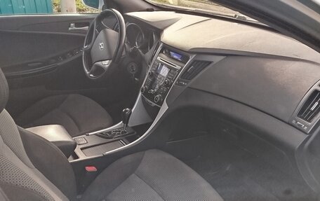 Hyundai Sonata VI, 2012 год, 920 000 рублей, 9 фотография