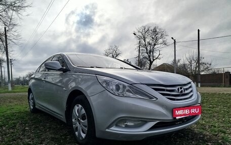 Hyundai Sonata VI, 2012 год, 920 000 рублей, 2 фотография