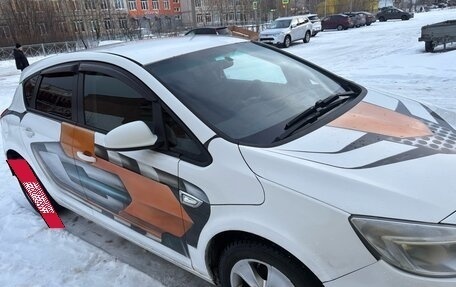 Opel Astra J, 2011 год, 550 000 рублей, 2 фотография
