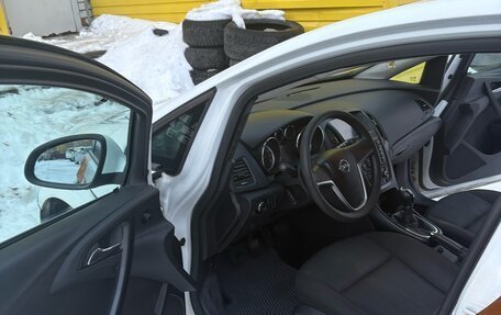 Opel Astra J, 2011 год, 550 000 рублей, 8 фотография