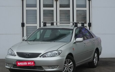 Toyota Camry V40, 2004 год, 590 000 рублей, 1 фотография