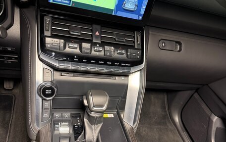 Toyota Land Cruiser, 2022 год, 11 800 000 рублей, 8 фотография