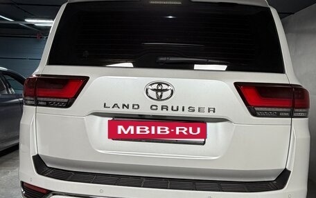 Toyota Land Cruiser, 2022 год, 11 800 000 рублей, 4 фотография