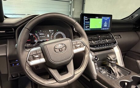 Toyota Land Cruiser, 2022 год, 11 800 000 рублей, 10 фотография