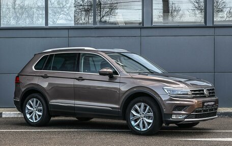 Volkswagen Tiguan II, 2017 год, 2 399 000 рублей, 5 фотография