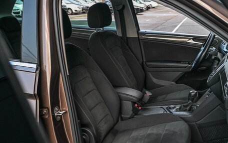 Volkswagen Tiguan II, 2017 год, 2 399 000 рублей, 10 фотография