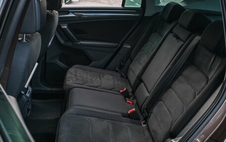 Volkswagen Tiguan II, 2017 год, 2 399 000 рублей, 3 фотография