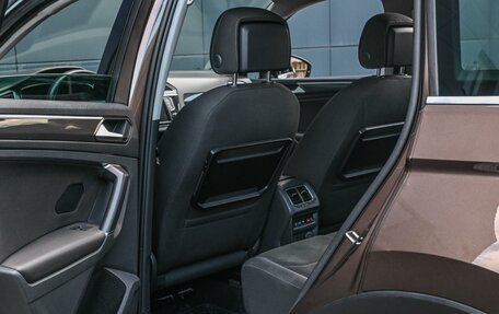 Volkswagen Tiguan II, 2017 год, 2 399 000 рублей, 12 фотография