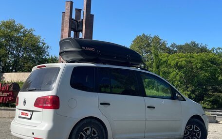 Volkswagen Touran III, 2014 год, 790 000 рублей, 2 фотография