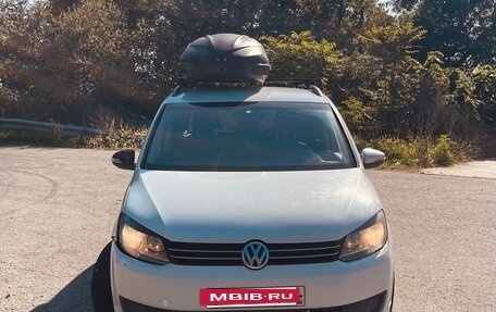 Volkswagen Touran III, 2014 год, 790 000 рублей, 3 фотография