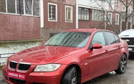 BMW 3 серия, 2007 год, 560 000 рублей, 2 фотография