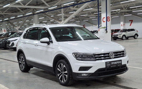 Volkswagen Tiguan II, 2020 год, 3 570 000 рублей, 3 фотография
