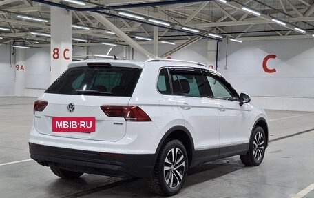 Volkswagen Tiguan II, 2020 год, 3 570 000 рублей, 6 фотография