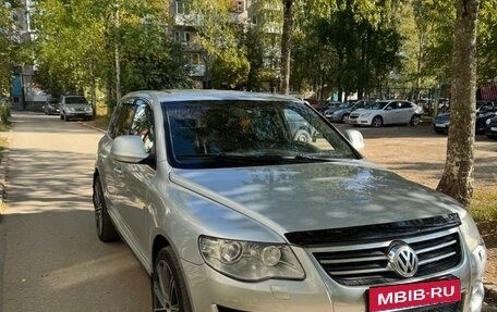 Volkswagen Touareg III, 2007 год, 700 000 рублей, 1 фотография