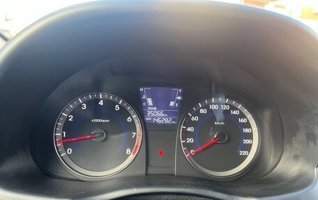 Hyundai Solaris II рестайлинг, 2011 год, 600 000 рублей, 7 фотография