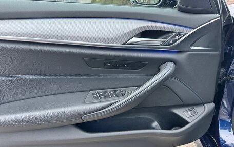 BMW 5 серия, 2018 год, 3 050 000 рублей, 17 фотография