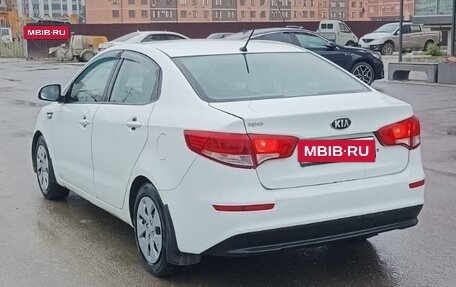 KIA Rio III рестайлинг, 2016 год, 700 000 рублей, 4 фотография