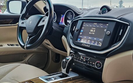 Maserati Ghibli, 2013 год, 2 399 000 рублей, 9 фотография