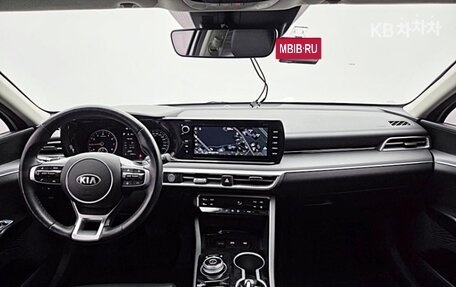 KIA K5, 2022 год, 2 470 000 рублей, 13 фотография