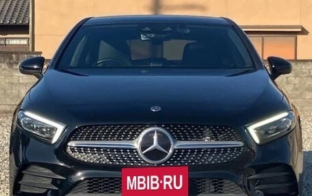 Mercedes-Benz A-Класс, 2022 год, 1 613 027 рублей, 2 фотография