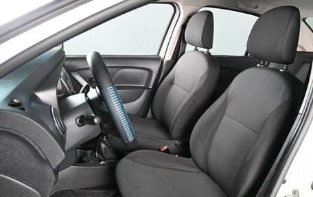 Renault Logan II, 2020 год, 699 000 рублей, 10 фотография