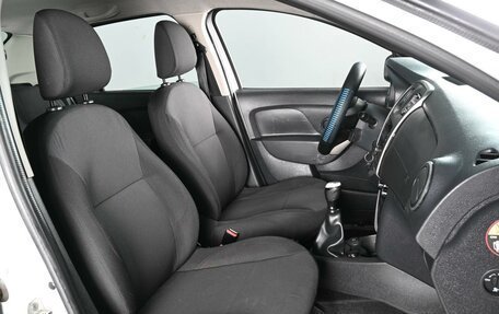 Renault Logan II, 2020 год, 699 000 рублей, 8 фотография