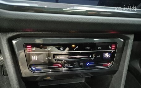 Volkswagen Tiguan II, 2021 год, 3 350 000 рублей, 10 фотография