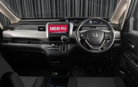 Honda Freed II, 2017 год, 1 689 000 рублей, 6 фотография