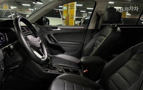 Volkswagen Tiguan II, 2022 год, 3 000 000 рублей, 20 фотография