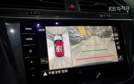 Volkswagen Tiguan II, 2022 год, 3 000 000 рублей, 9 фотография